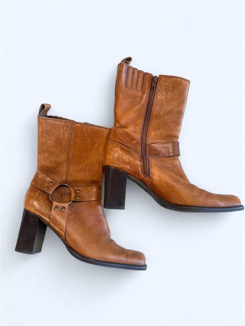 G.H. Bass Women's Brown and Tan Boot